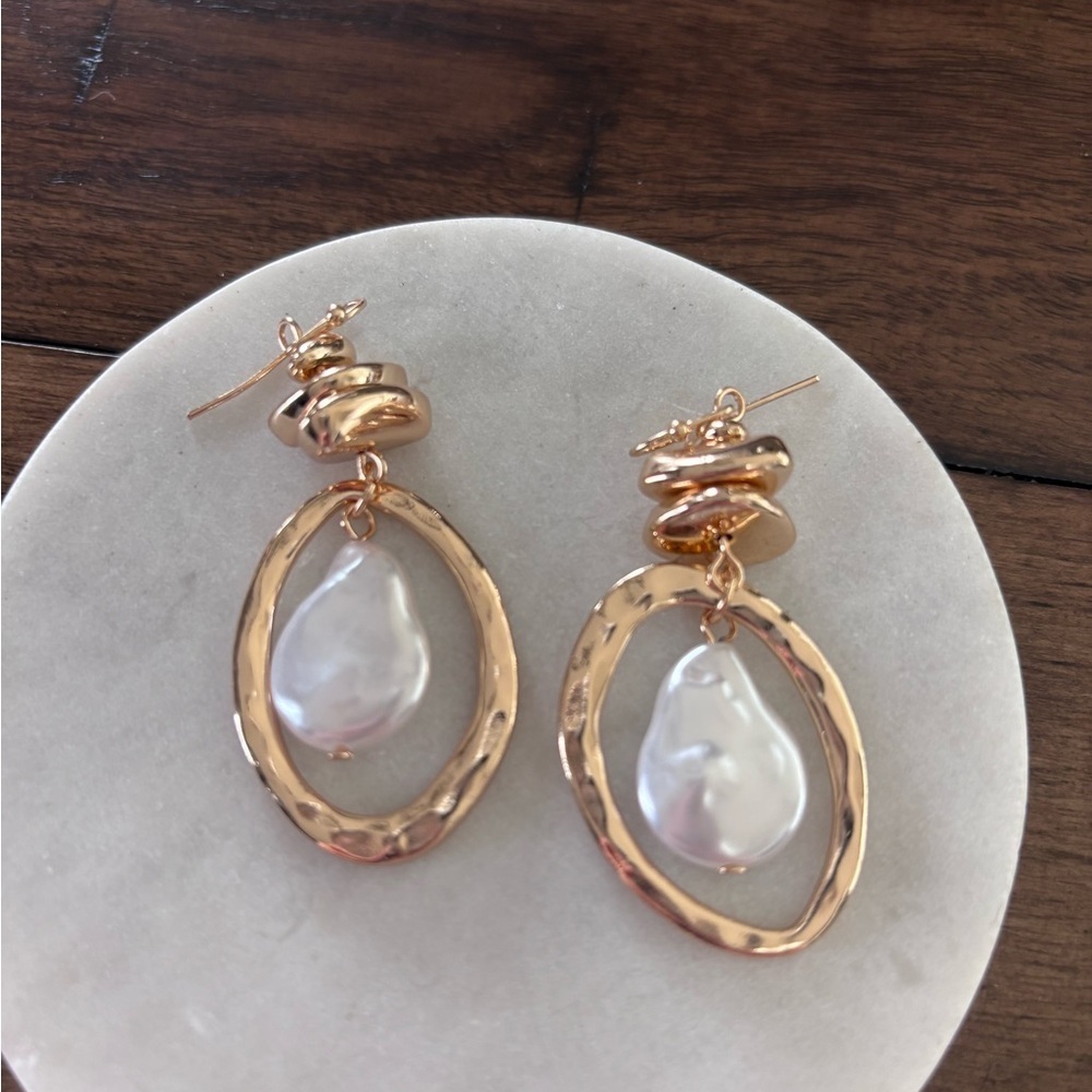 Elegant Gold and Faux Pearl Earrings
